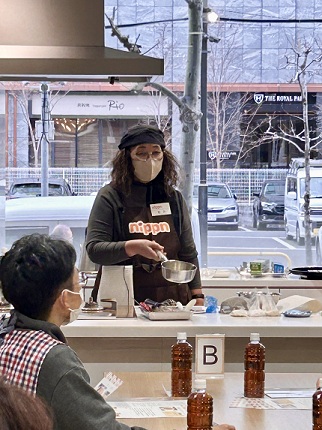 講師の先生によるデモンストレーション