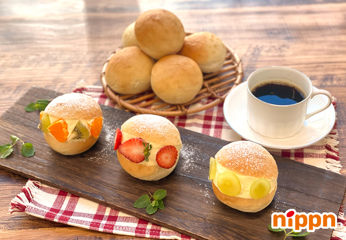 パッケージ裏面レシピでかんたんアレンジ！　まるパンでマリトッツォ風