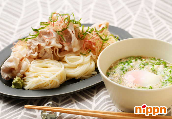 オクラと長芋とろろの温玉つけめん