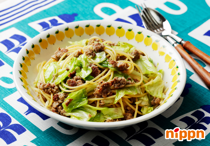 手作りサルシッチャと春キャベツのスパゲッティ