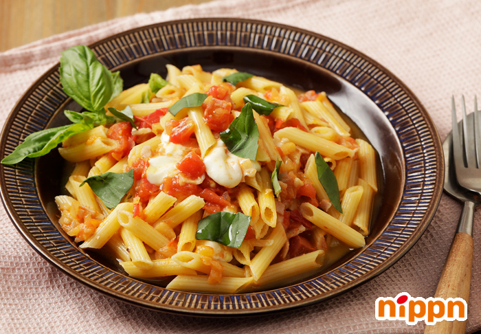 フレッシュトマトとモッツァレラのペンネ